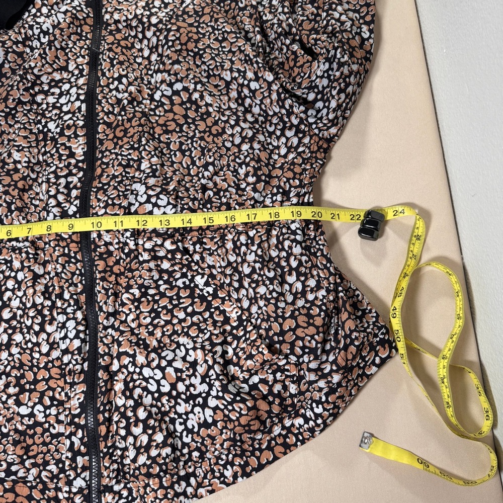 Free People Movement Run Wild Windbreaker Hooded Jacket Leopard Large Casual EUC - Picture 4 of 16